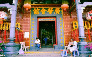 Ngôi chùa hơn trăm năm giữa lòng Cần Thơ